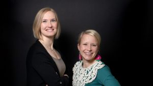 Kuvassa on Piia Savio ja Jenni Huhtala