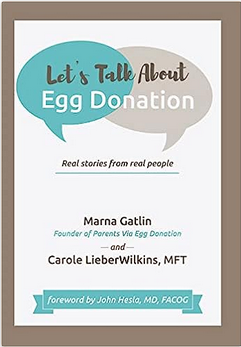 Kirjan kansikuva. Puhekuplan sisällä lukee: Let's Talk About Egg Donation: Real Stories from Real People